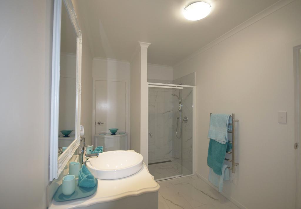 Castlewood Cottage Company Bay Екстер'єр фото
